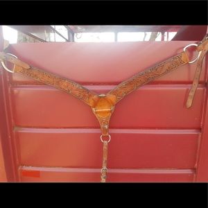 Silver royal breast collar